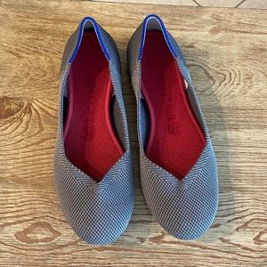 Rothy’s round gray flats